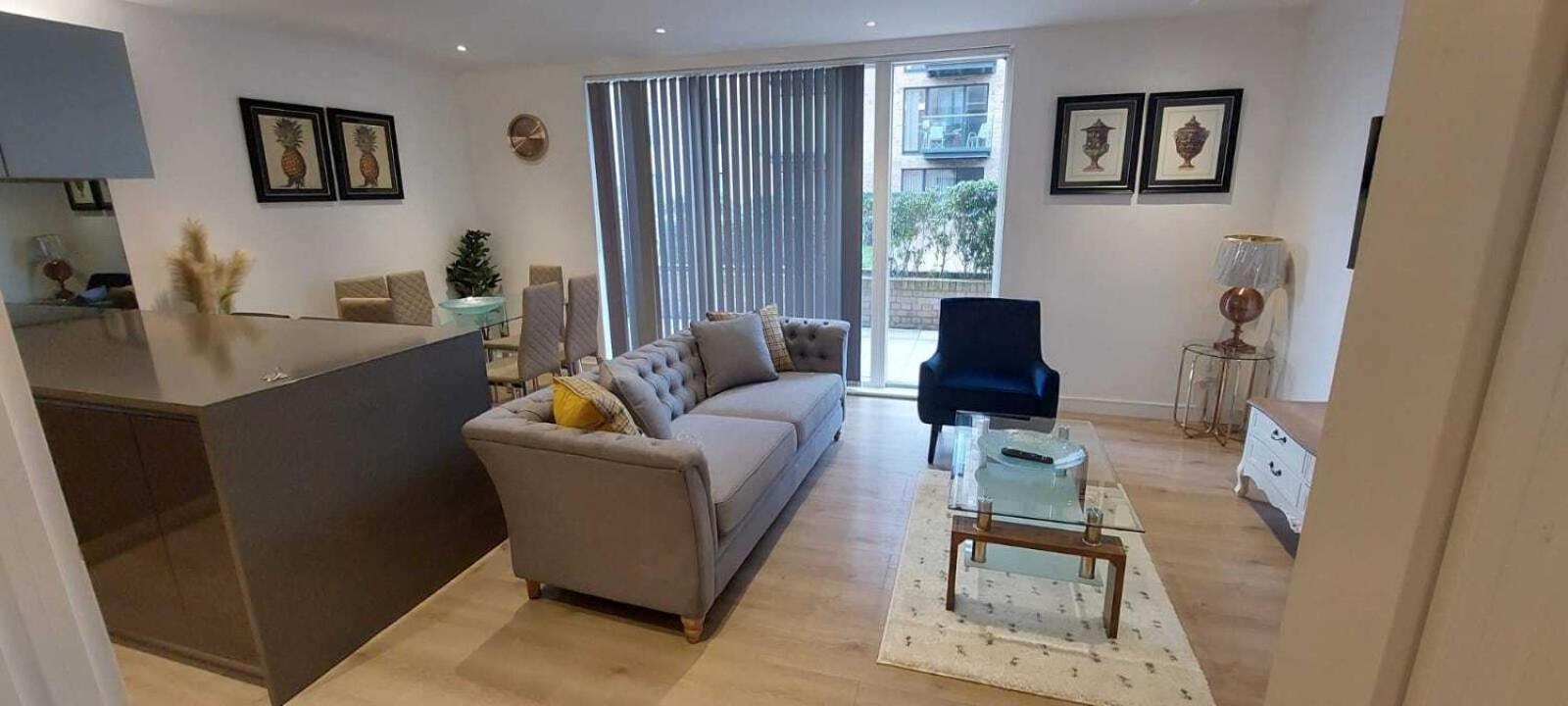 2 Bed Property Close To Heathrow Airport Hounslow Exterior foto